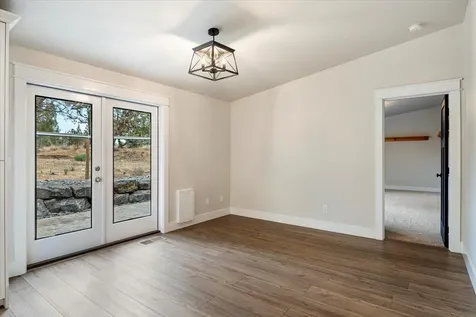 4710 NW 62nd Street Redmond OR 97756