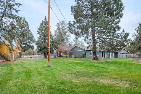 4710 NW 62nd Street Redmond OR 97756