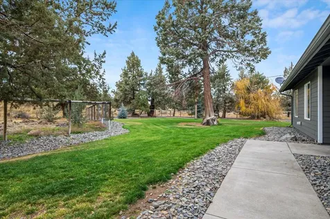 4710 NW 62nd Street Redmond OR 97756