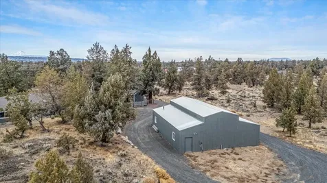 4710 NW 62nd Street Redmond OR 97756
