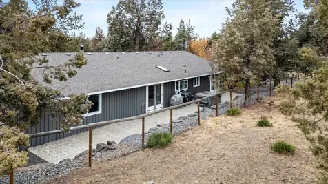 4710 NW 62nd Street Redmond OR 97756