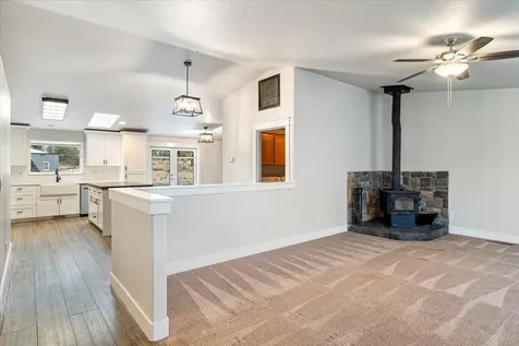 4710 NW 62nd Street Redmond OR 97756