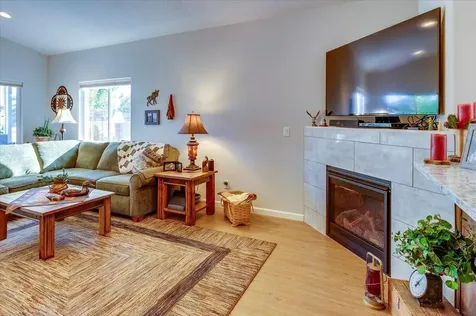 2920 NW Hemlock Lane Redmond OR 97756