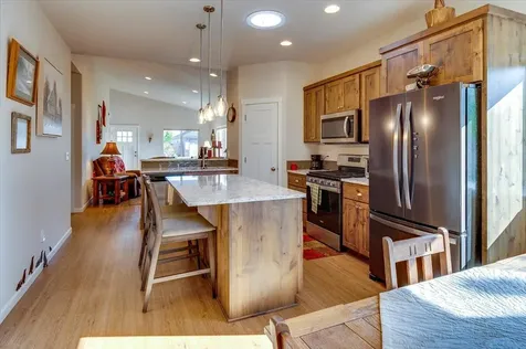 2920 NW Hemlock Lane Redmond OR 97756