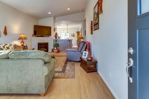 2920 NW Hemlock Lane Redmond OR 97756