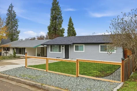 533 Pearl Street Medford OR 97504