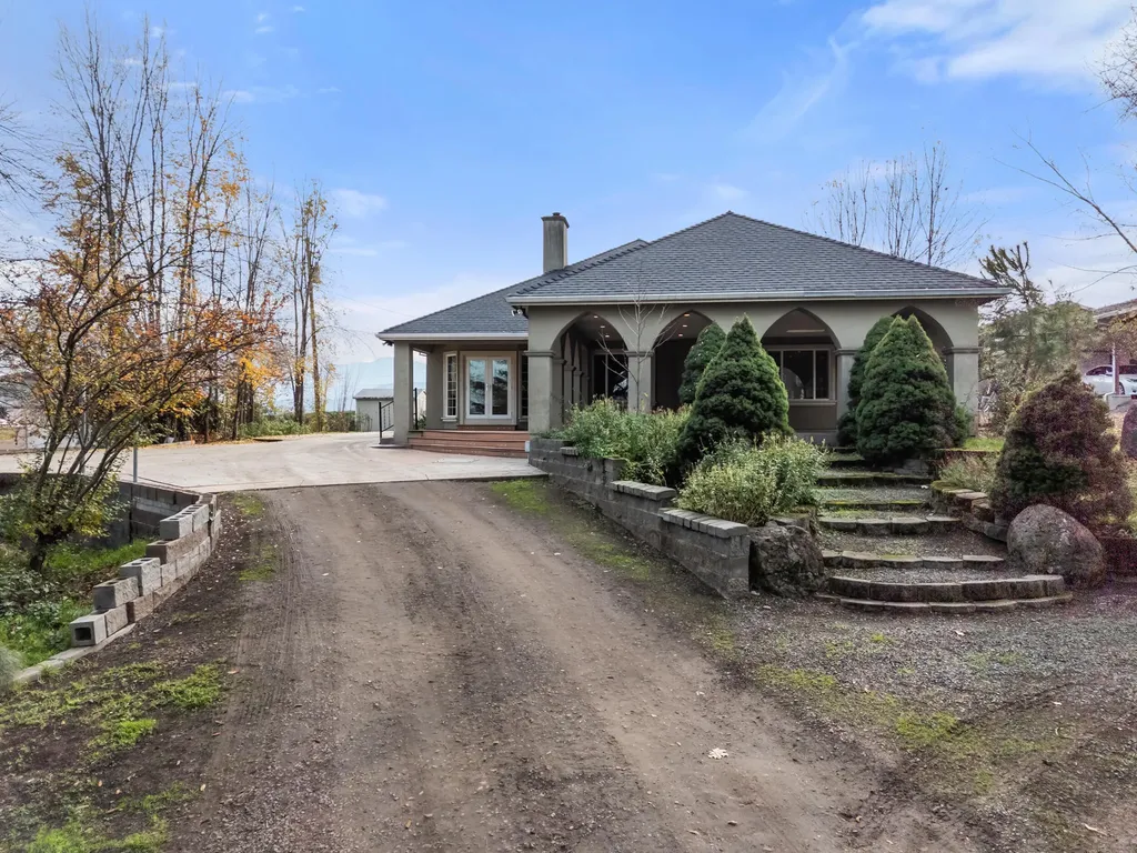 1924 Myers Lane Medford OR 97501