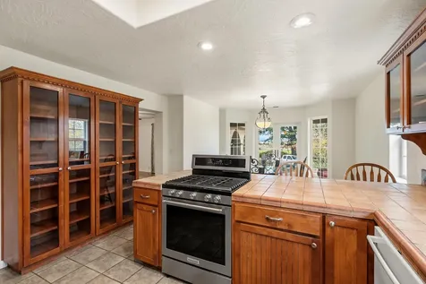 1924 Myers Lane Medford OR 97501