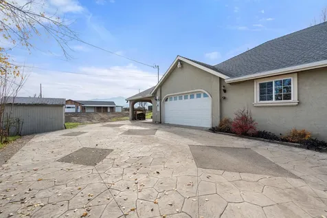 1924 Myers Lane Medford OR 97501