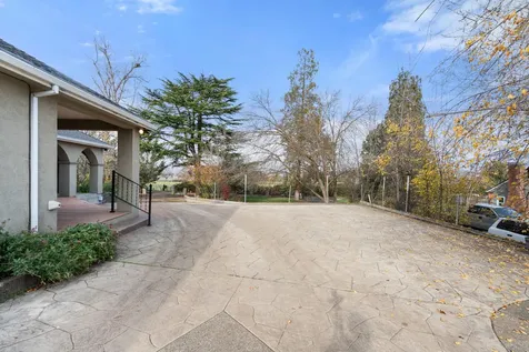 1924 Myers Lane Medford OR 97501