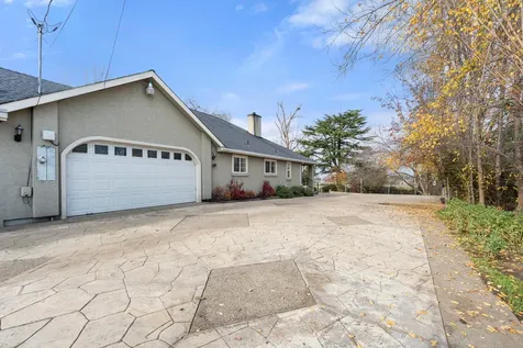 1924 Myers Lane Medford OR 97501