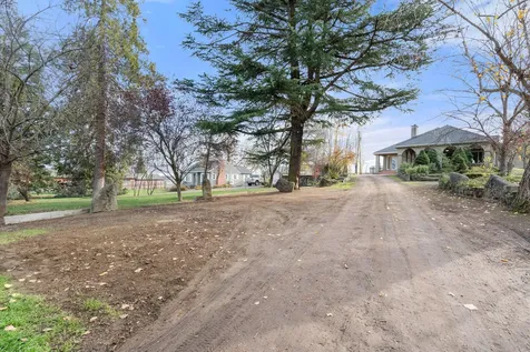 1924 Myers Lane Medford OR 97501