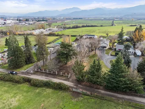 1924 Myers Lane Medford OR 97501