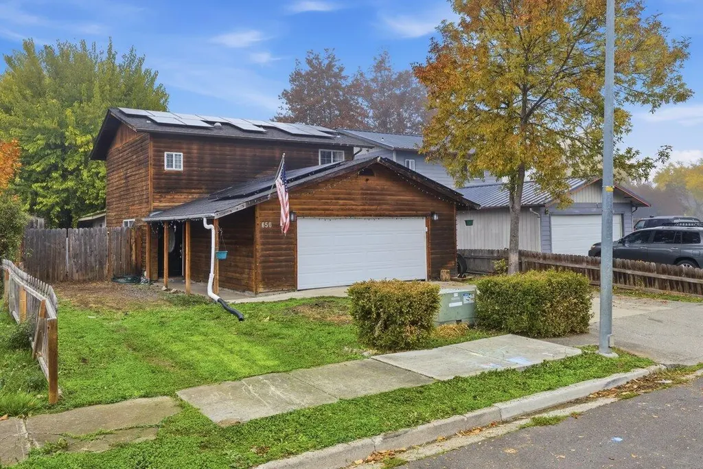 650 Sarah Lane Eagle Point OR 97524