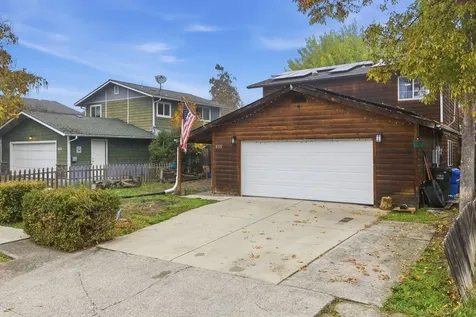 650 Sarah Lane Eagle Point OR 97524
