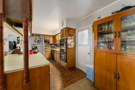 1871 Mccullough Creek Road Glendale OR 97442
