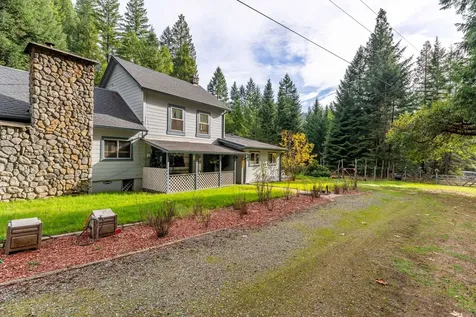 1871 Mccullough Creek Road Glendale OR 97442