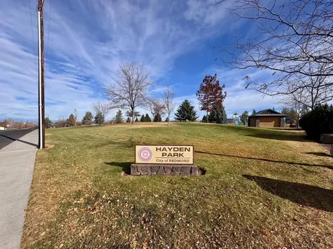 2123 SW 33rd Street Redmond OR 97756