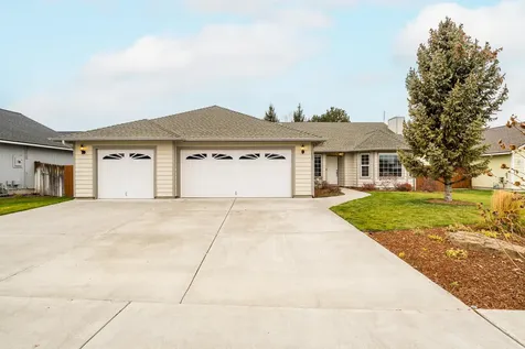 1707 NW 20th Street Redmond OR 97756
