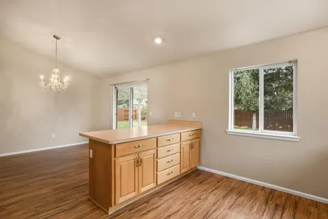 1707 NW 20th Street Redmond OR 97756