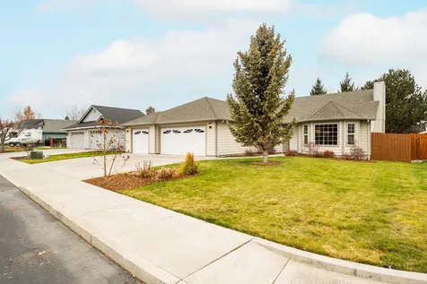 1707 NW 20th Street Redmond OR 97756