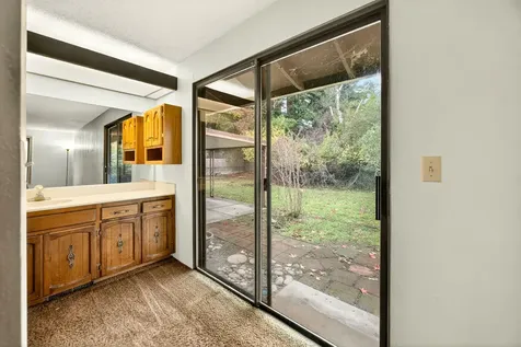 451 S Stoneham Circle Medford OR 97504