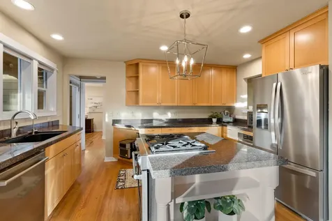 1439 NW 4th Street Bend OR 97703
