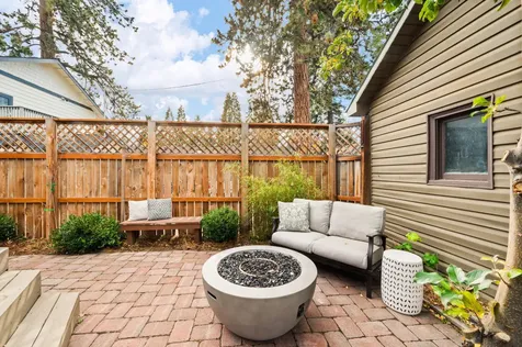 1439 NW 4th Street Bend OR 97703