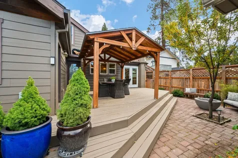 1439 NW 4th Street Bend OR 97703