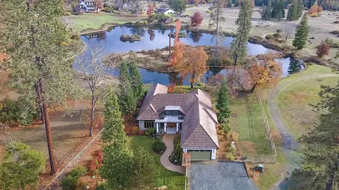 903 Nicklaus Point Lane Grants Pass OR 97526