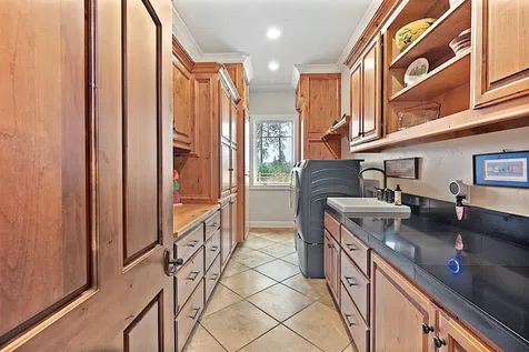 903 Nicklaus Point Lane Grants Pass OR 97526
