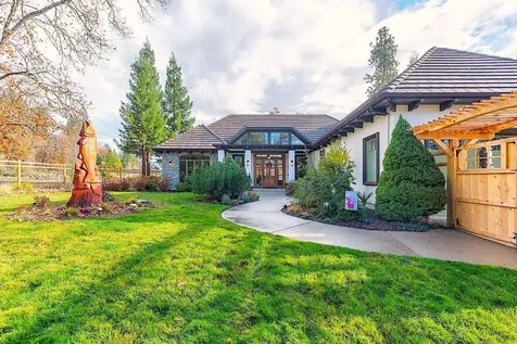 903 Nicklaus Point Lane Grants Pass OR 97526