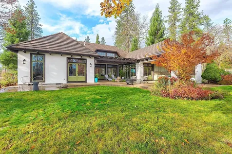 903 Nicklaus Point Lane Grants Pass OR 97526