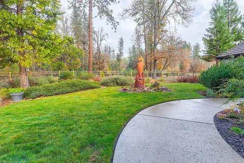 903 Nicklaus Point Lane Grants Pass OR 97526