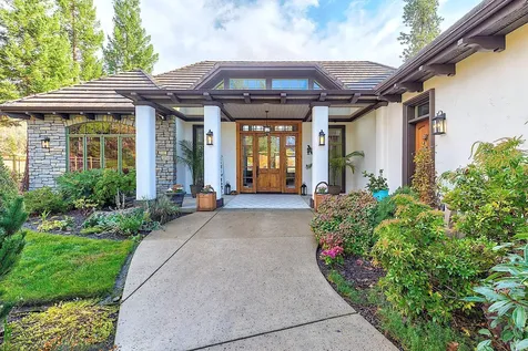 903 Nicklaus Point Lane Grants Pass OR 97526