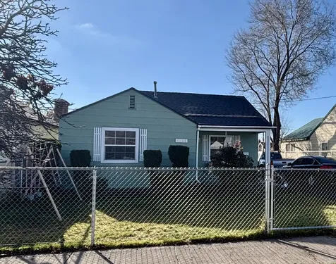 2546 Applegate Avenue Klamath Falls OR 97601