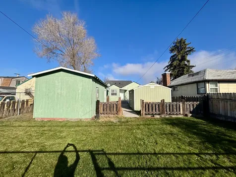 2546 Applegate Avenue Klamath Falls OR 97601