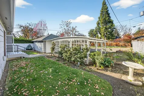 6 S Groveland Avenue Medford OR 97504