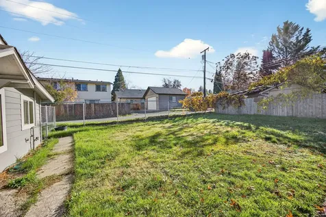 316 Effie Street Medford OR 97504