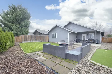 1444 Barney Fife Boulevard Grants Pass OR 97527
