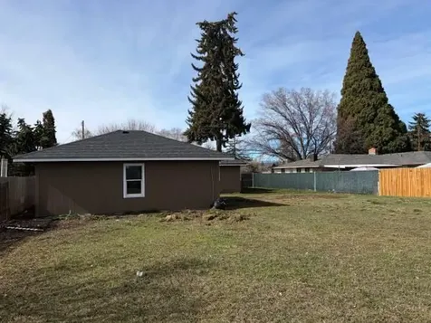 4225 Summers Lane Klamath Falls OR 97603