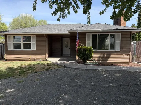 4225 Summers Lane Klamath Falls OR 97603