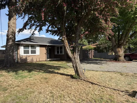 4225 Summers Lane Klamath Falls OR 97603