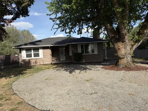 4225 Summers Lane Klamath Falls OR 97603