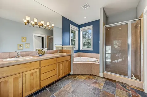 2729 NW Havre Court Bend OR 97703