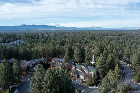 2729 NW Havre Court Bend OR 97703