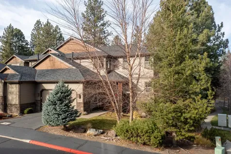 2729 NW Havre Court Bend OR 97703