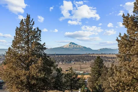 1642 NE Hilltop Lane Madras OR 97741