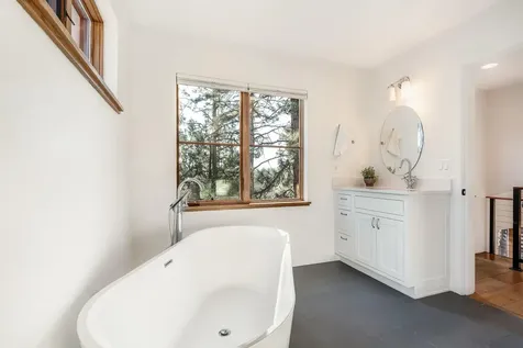 61389 Campbell Court Bend OR 97702