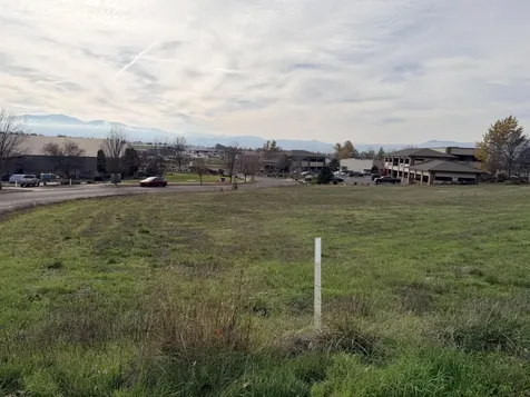 3583 Arrowhead Drive Medford OR 97504